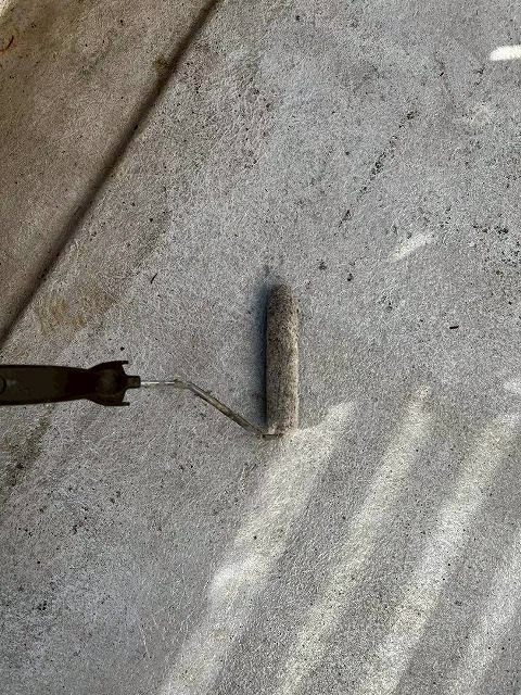 高砂市　ベランダの下地塗布